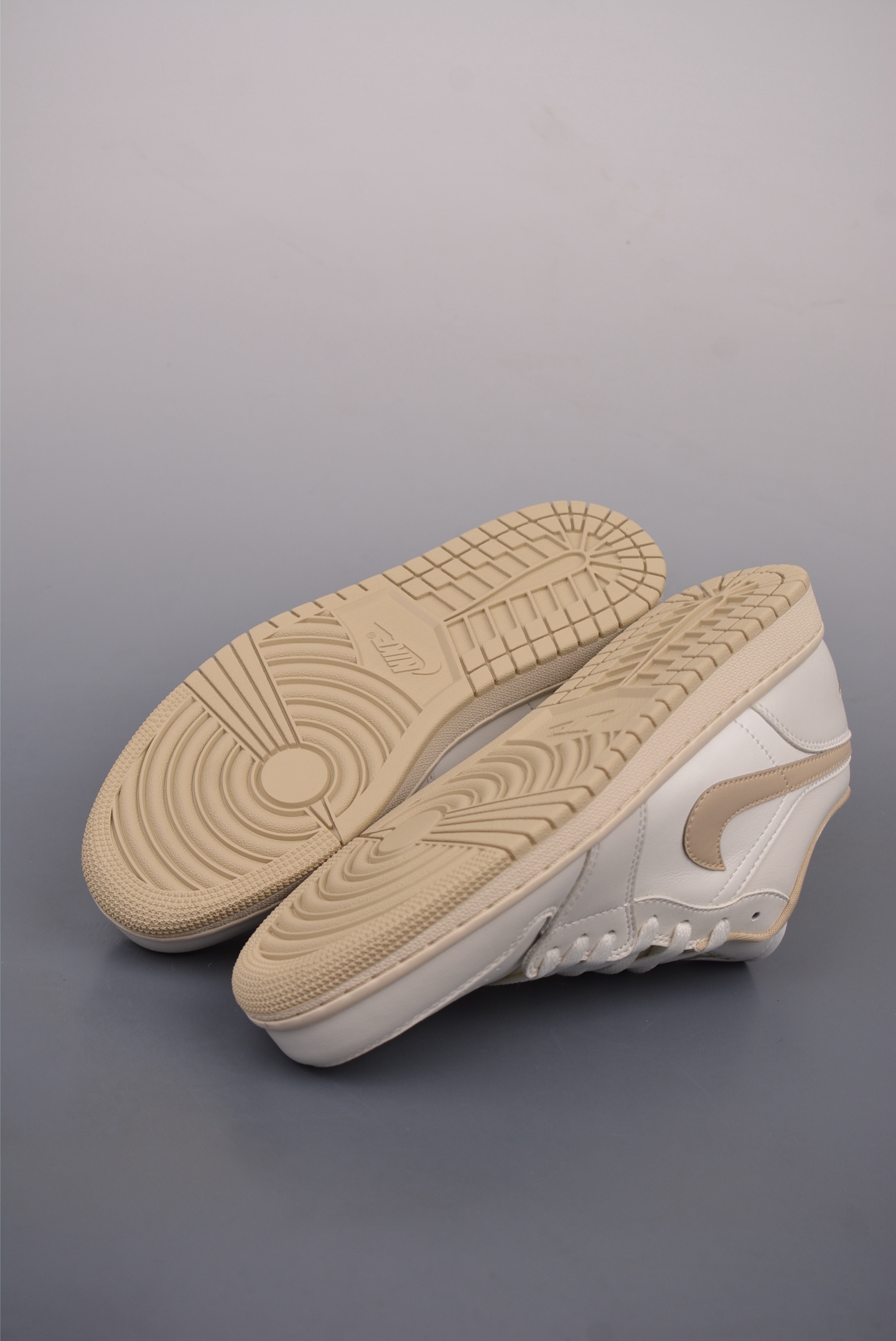 Nike Air Jordan 1 Low SailTan OG AJ1 basketball shoes white khaki DC0774-112