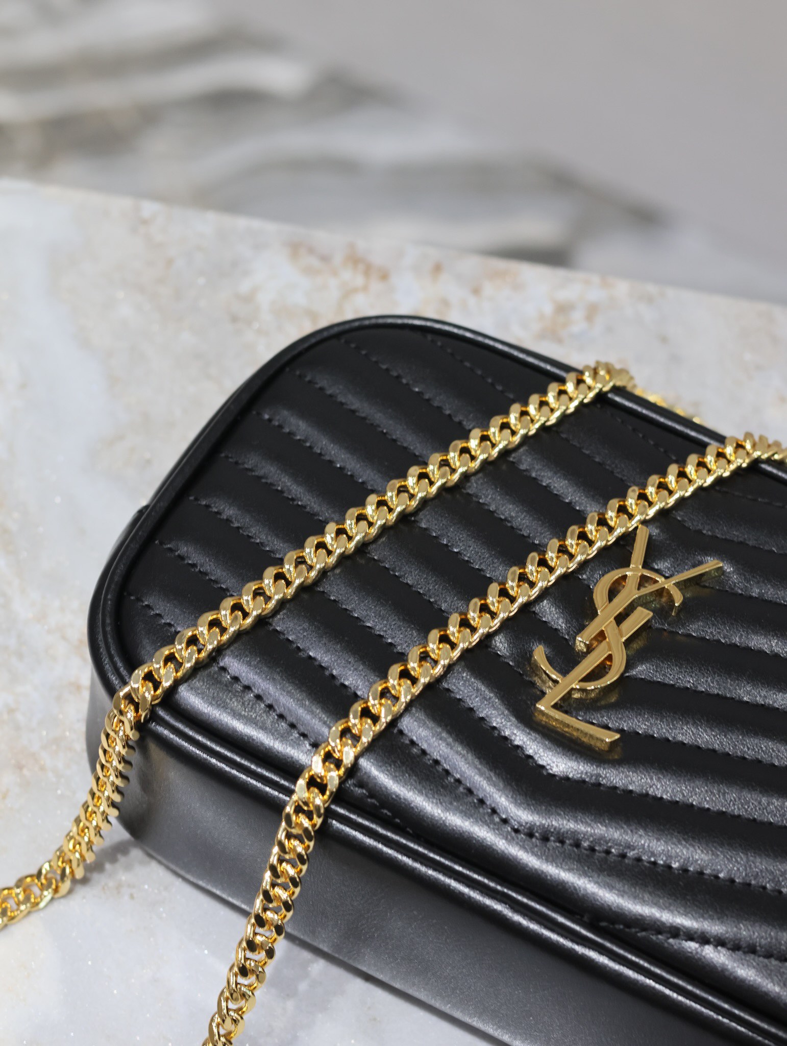 Yves Saint Laurent Lou mini bag 585040