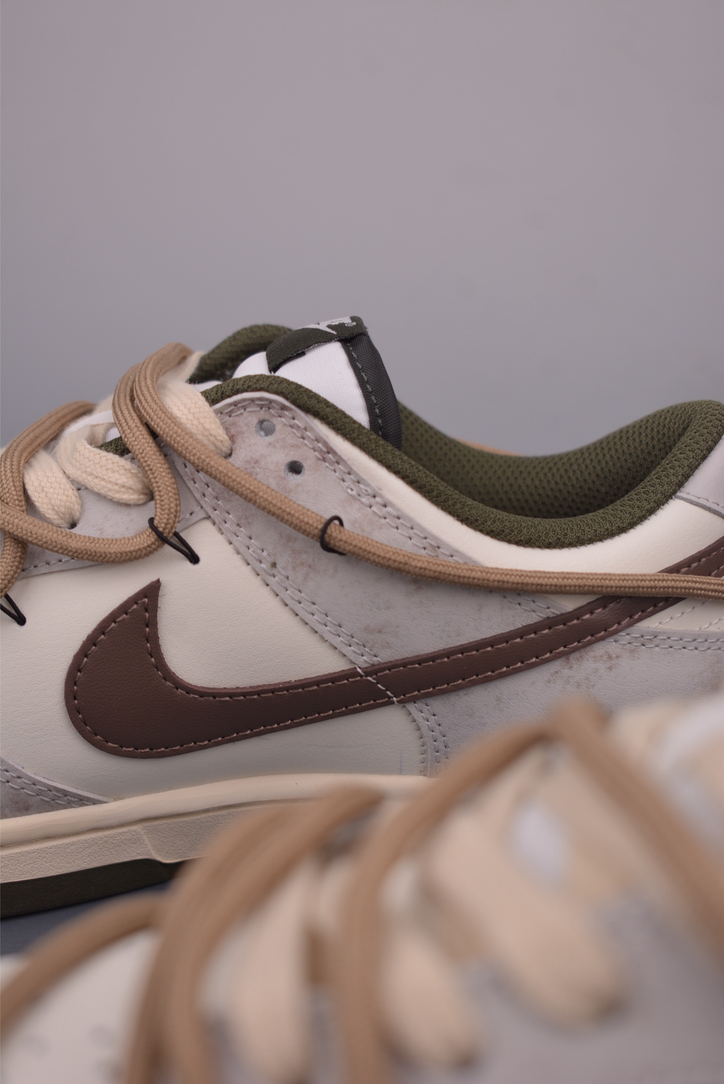 NIKE SB Dunk Low 