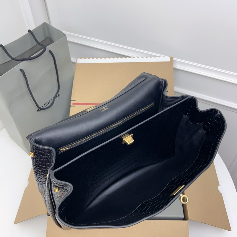 Balenciag Rodeo Bag