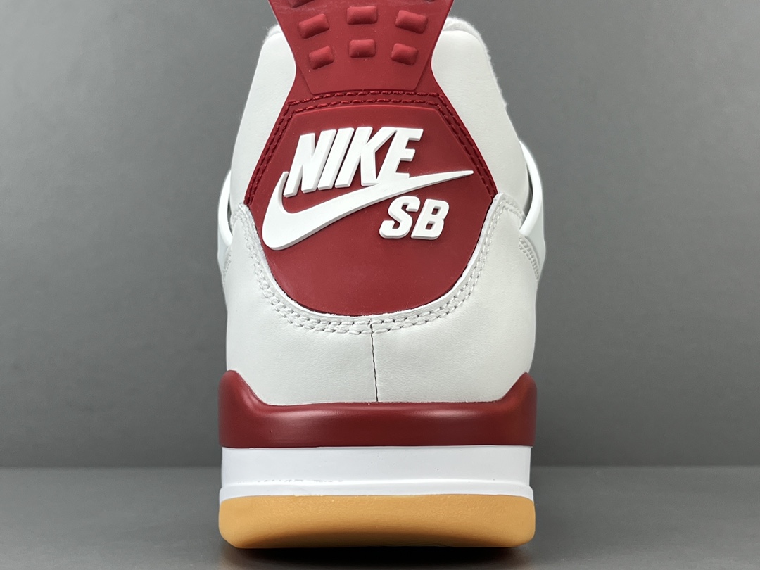 Nike SB x Jordan Air Jordan 4 Varsity Red DR5415-106