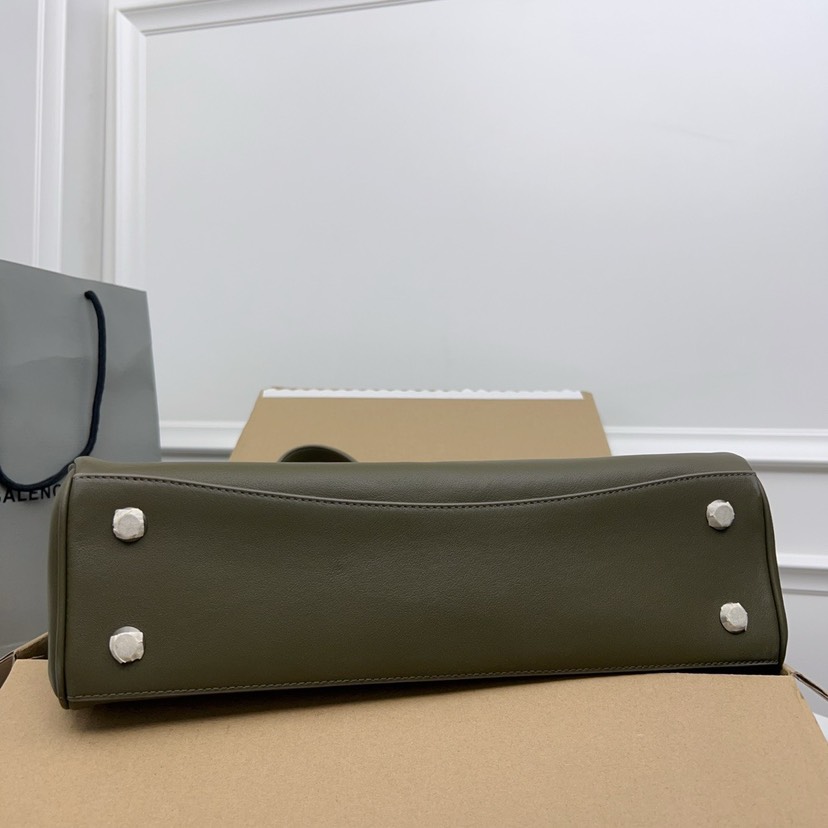 Balenciaga rodeo medium bag