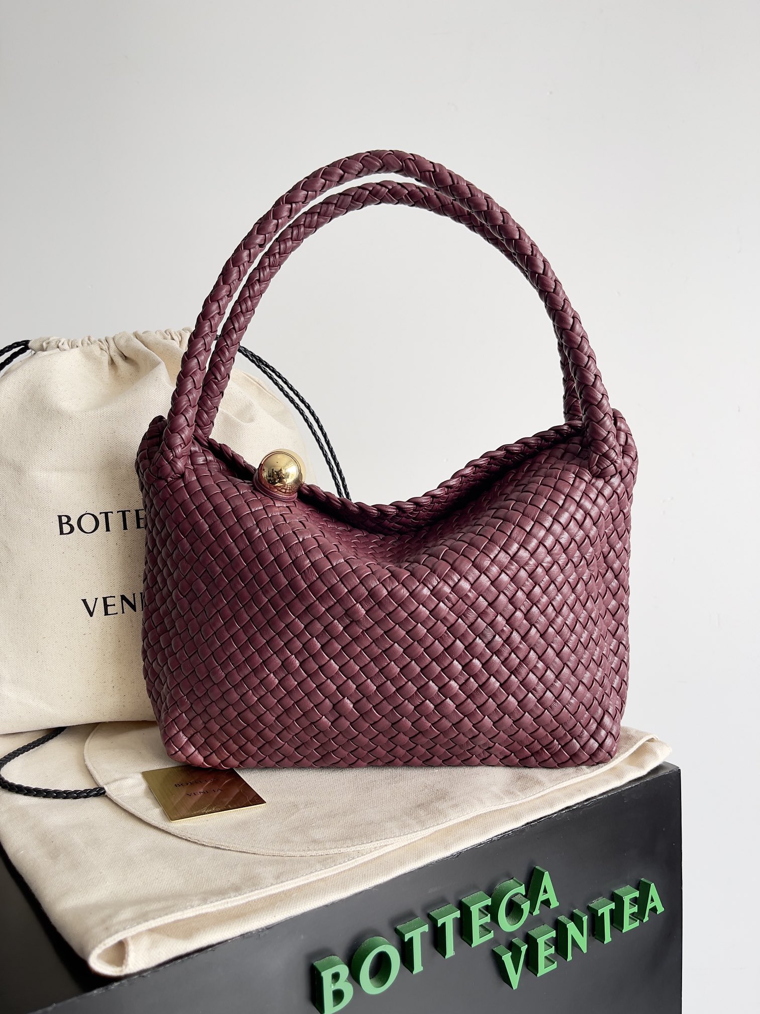 Bottega Veneta TOSCA handbag 716974