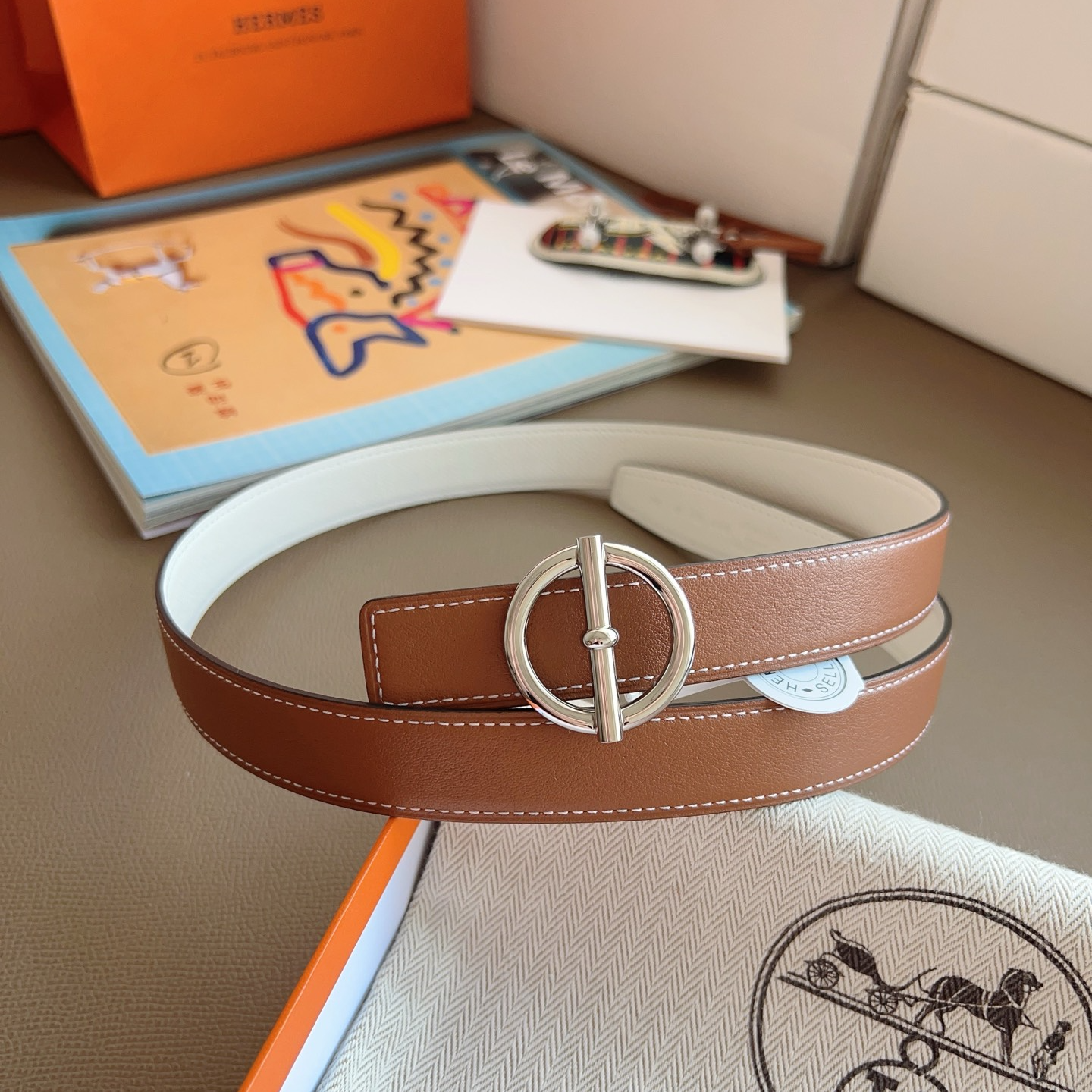 Hermès 2025 New Women's Double-Sided Belt 2.4cm Width