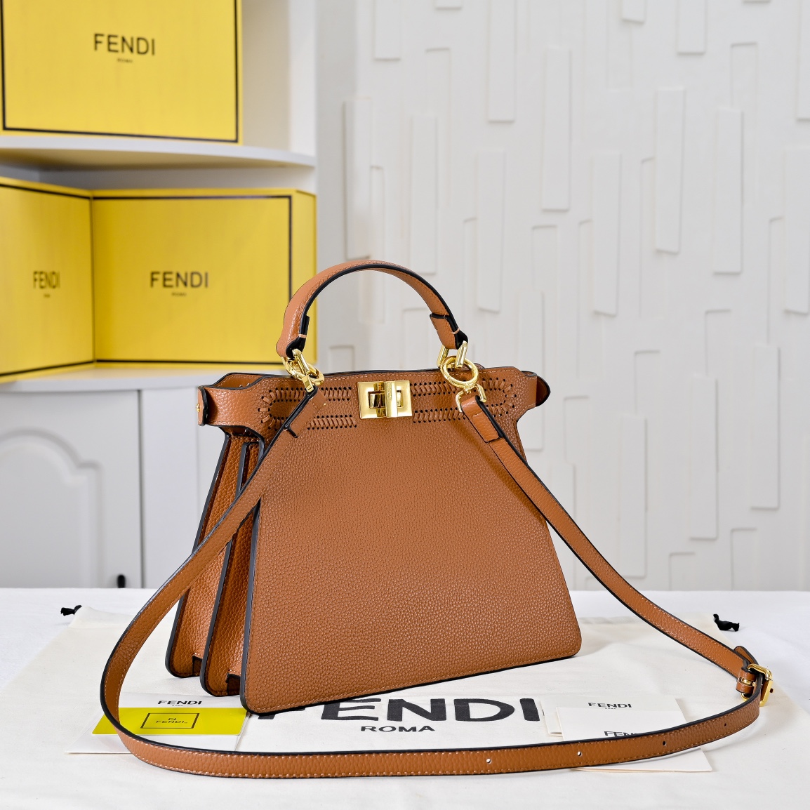 FENDI ekaboo iseeu small bag 3372