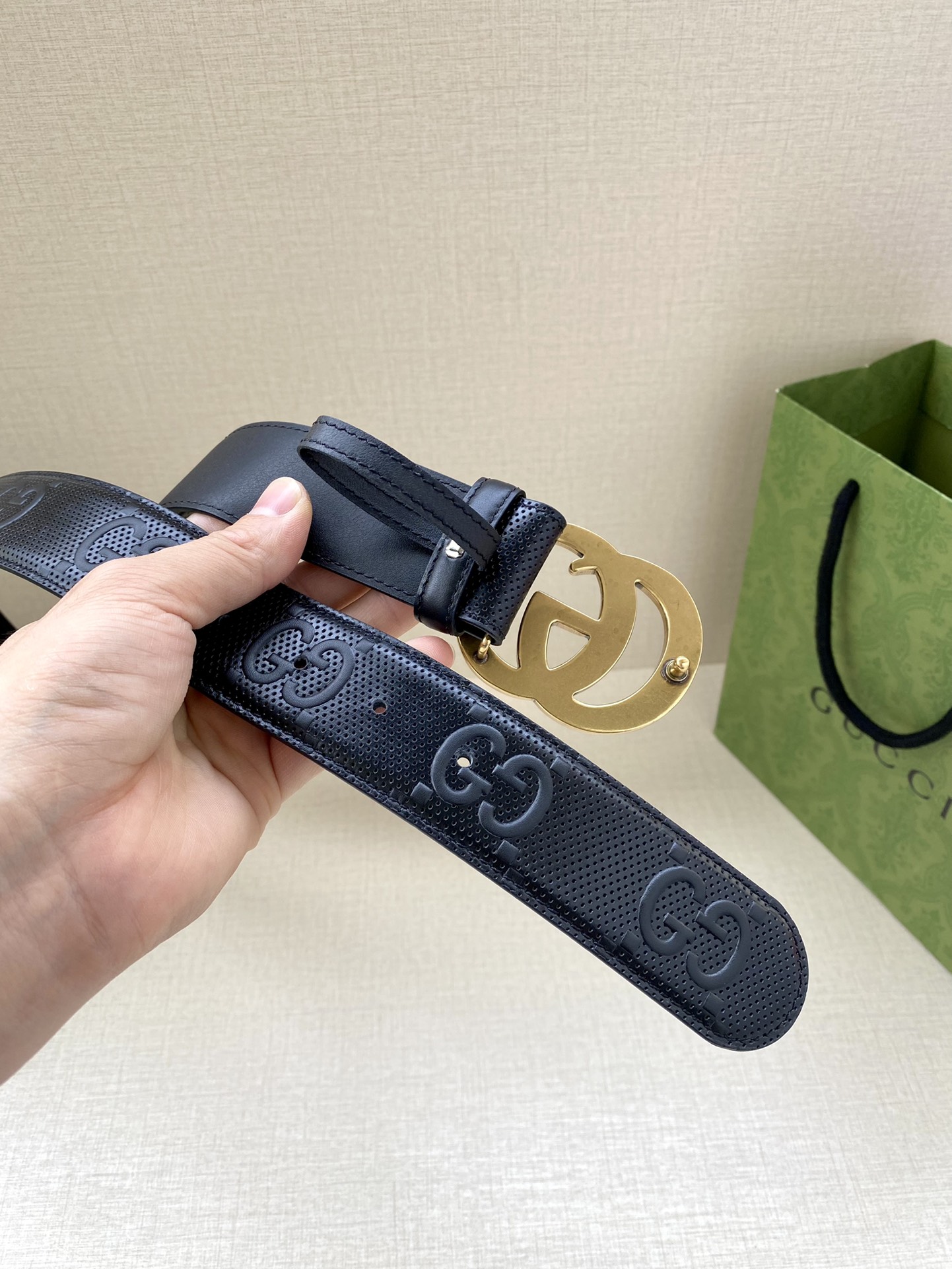 Gucci black embossed leather belt width 4.0CM