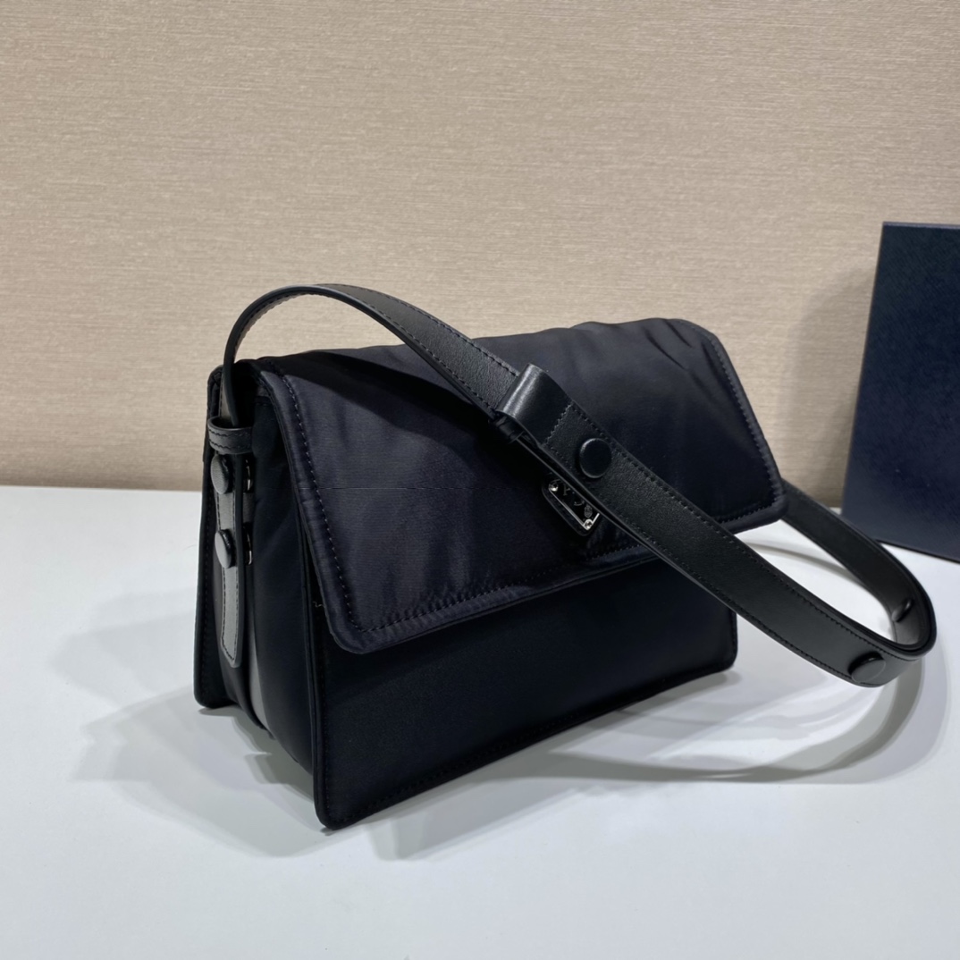 Prada Mini Messenger Bag 1BD258