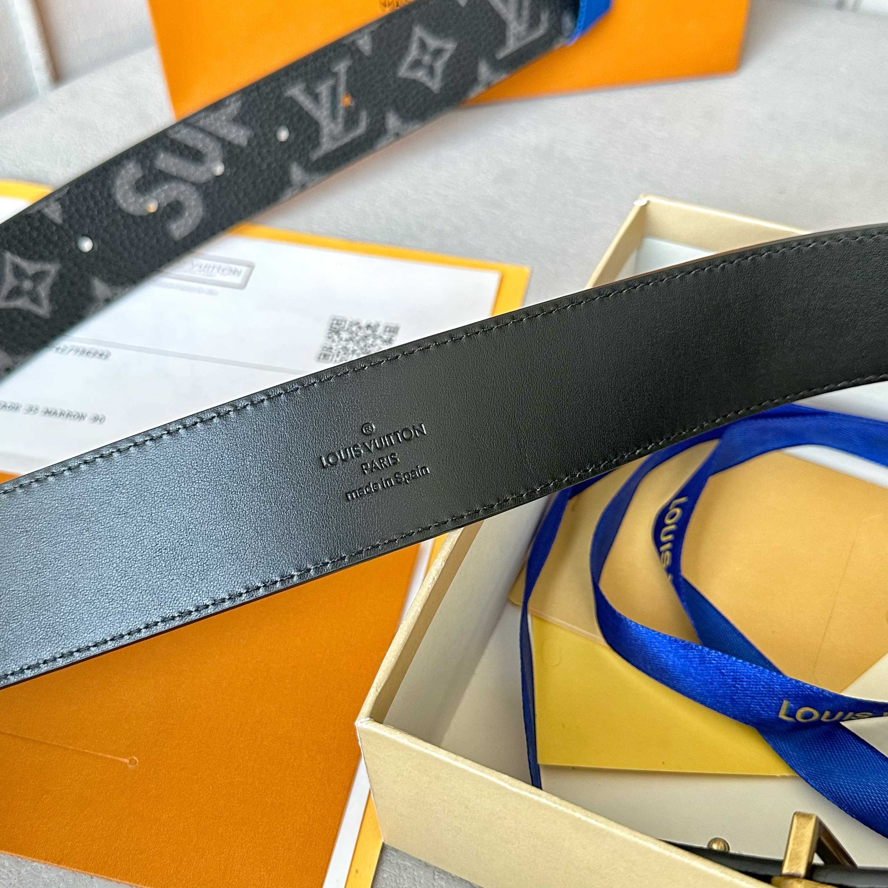 Louis Vuitton Litchi Pattern Double-Sided Cowhide Leather Belt 4CM Width