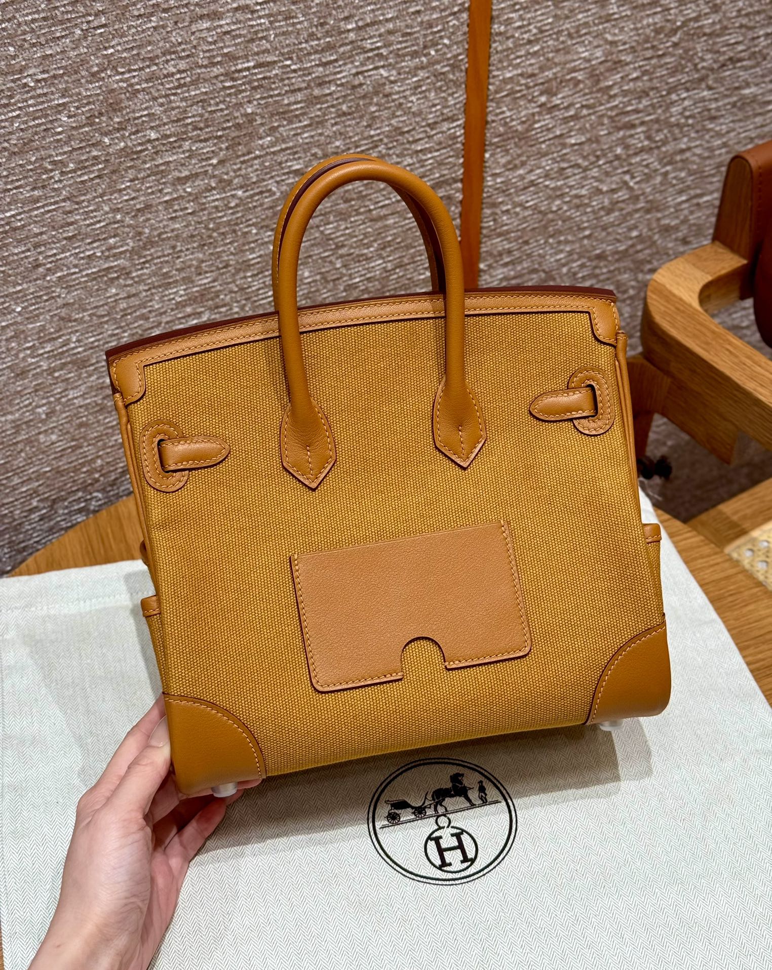 Hermes Birkin cargo 2SSesame handbag (handmade to order)