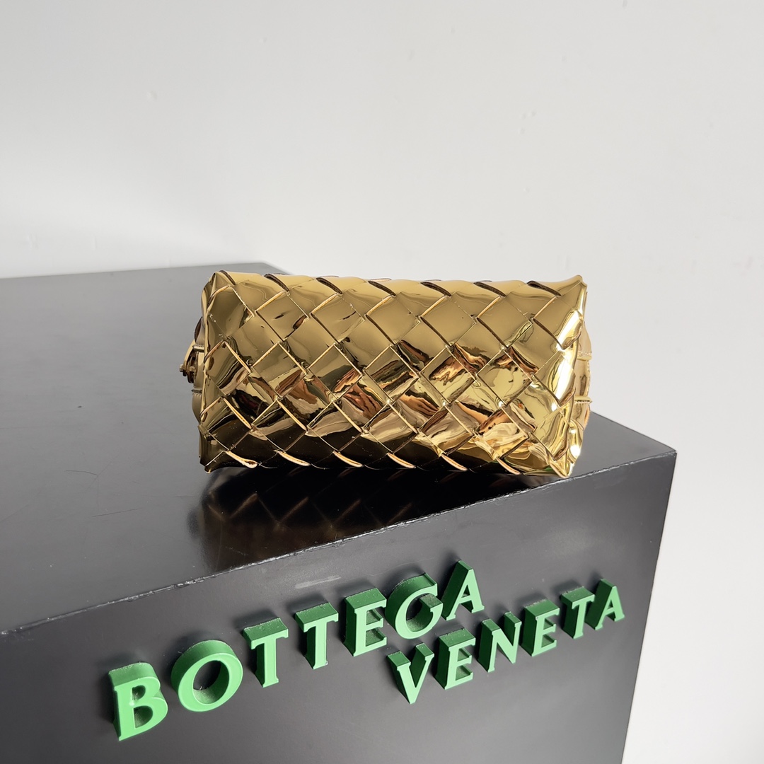 Bottega Veneta Women's Braided Cosmetic Bag 764044