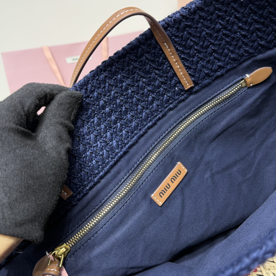Miu Miu embroidered bag 5BG228