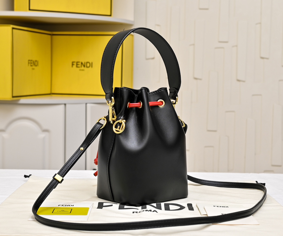 FENDI Mon Tresor Bucket Bag