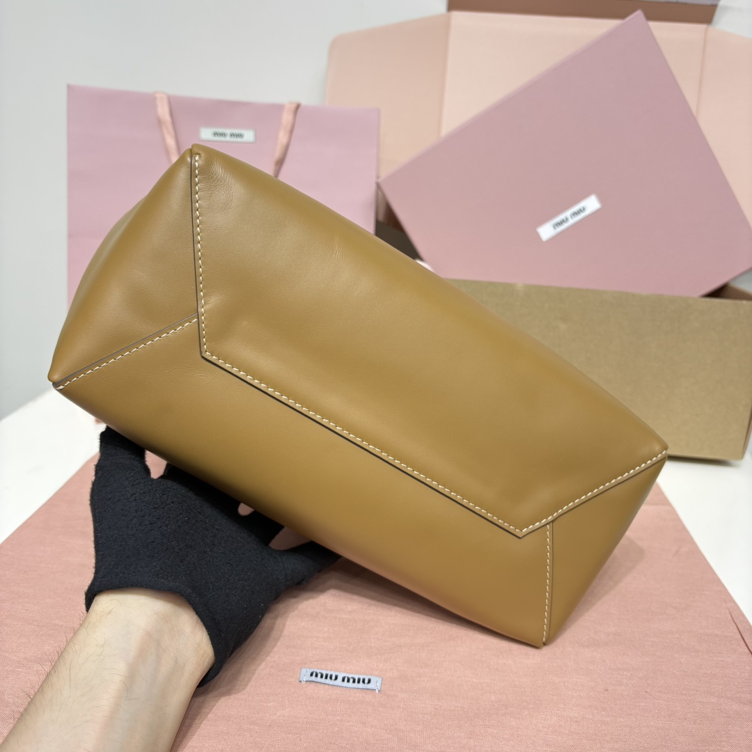 Miu Miu hobo tote underarm bag 5BG287