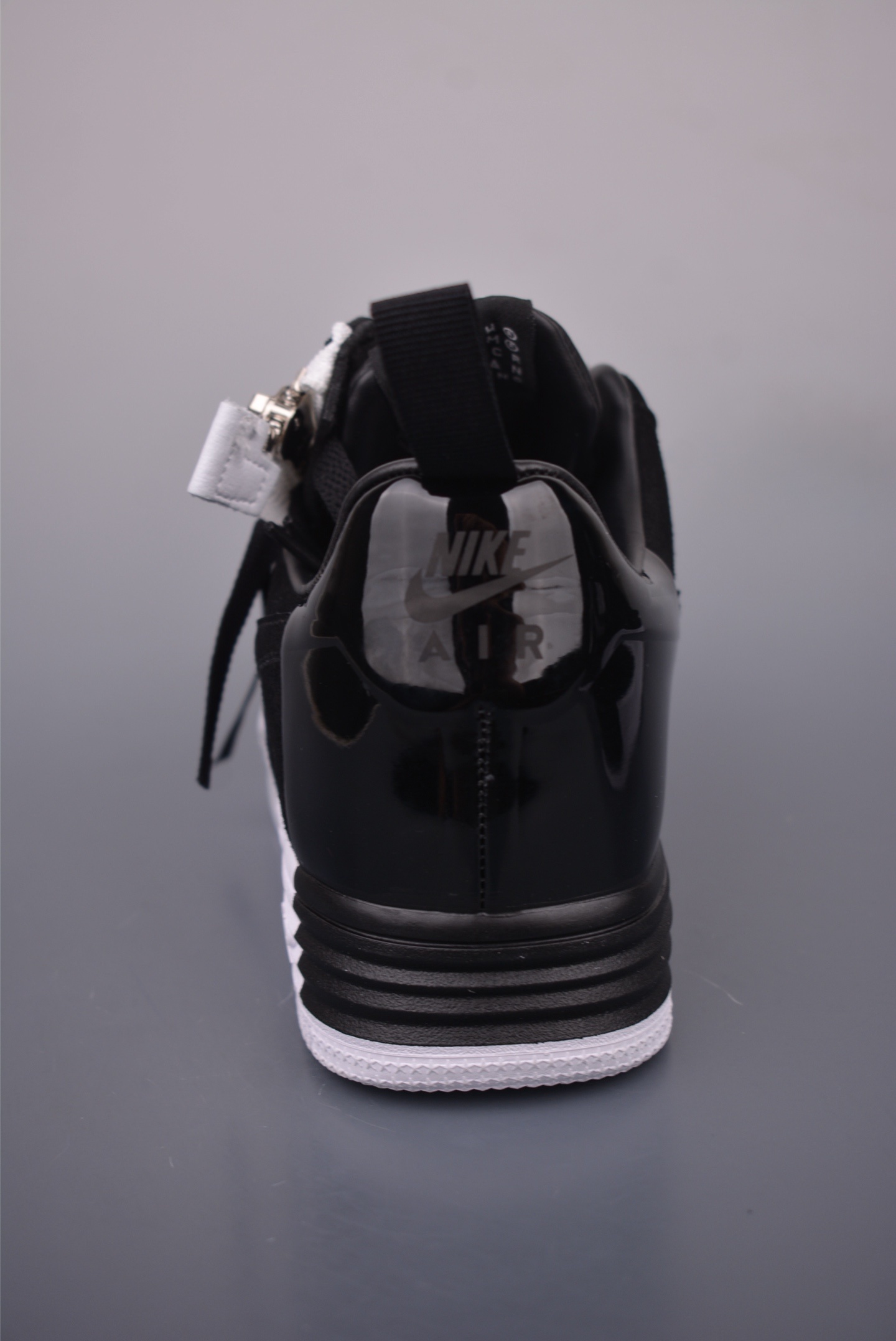 ACRONYM x NikeLab Lunar Force 1 “Black White” 698699-001