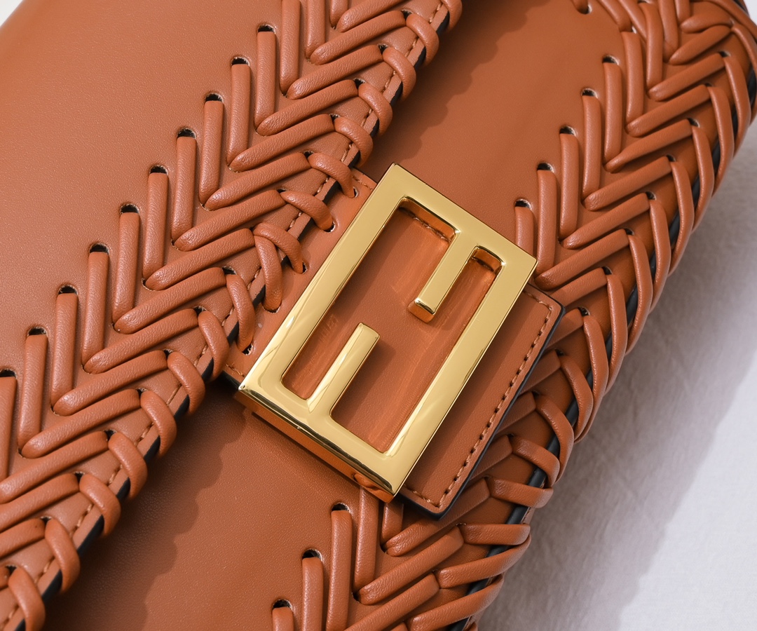 FENDI Baguette Medium Handbag 7714
