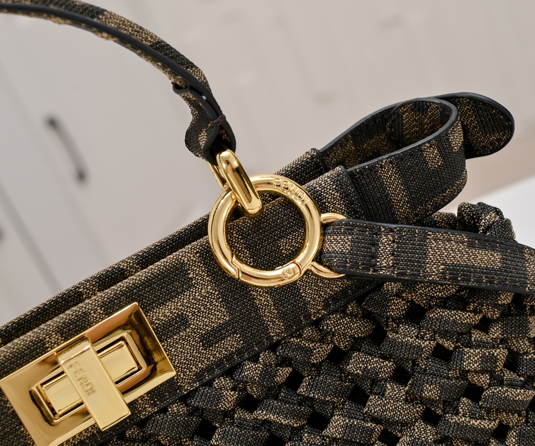 FENDI ekaboo classic handbag 4406