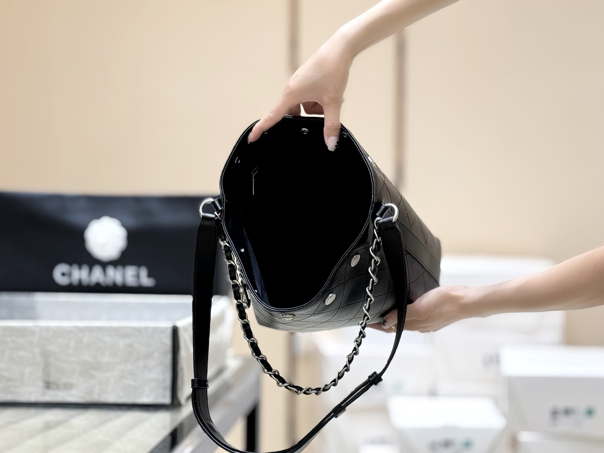 Chanel 25P Spring/Summer Preview Series Rivet Bucket Bag AS5406