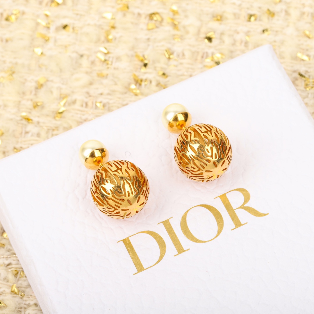 Dior Pearl Hollow Earrings