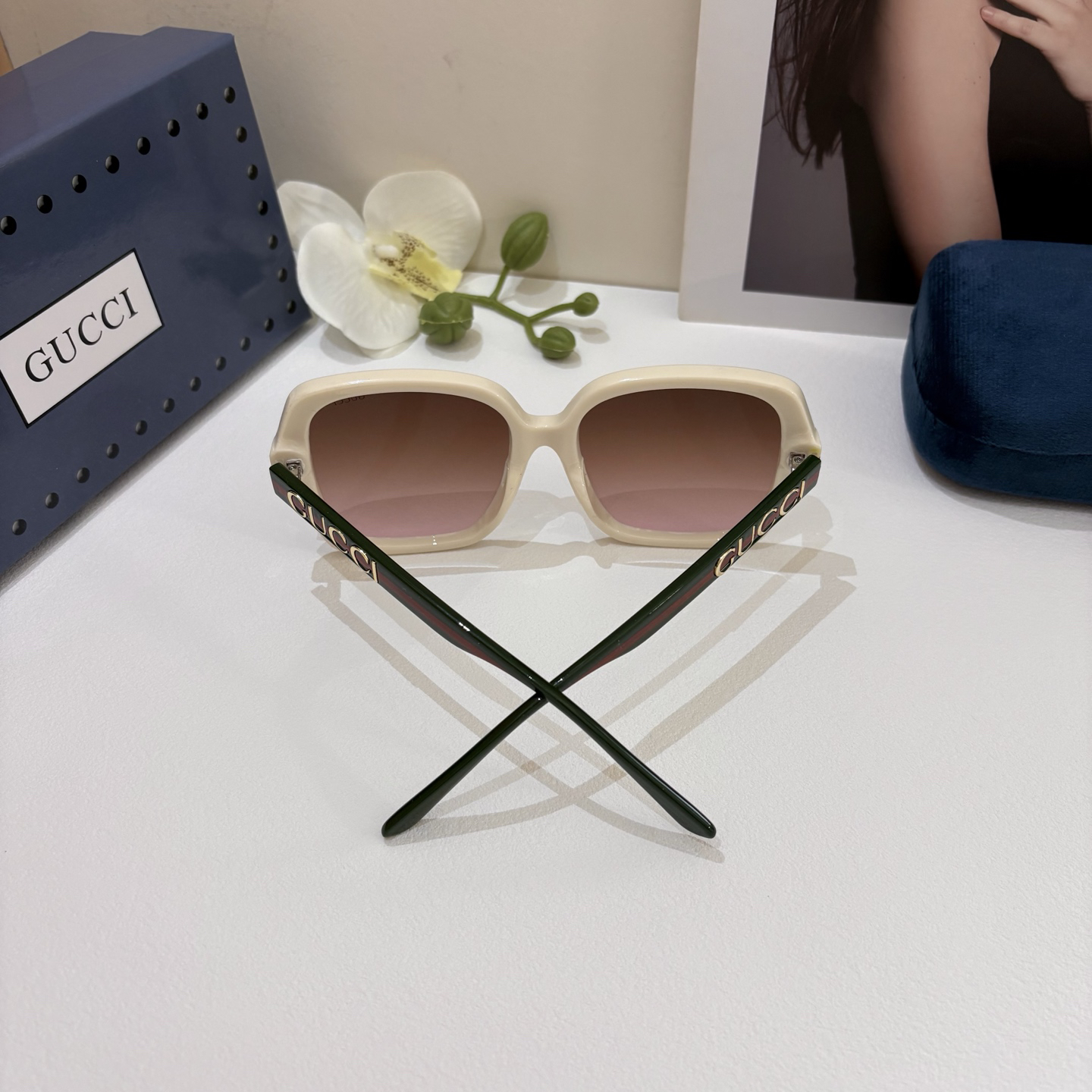 Gucci Round Frame Sunglasses