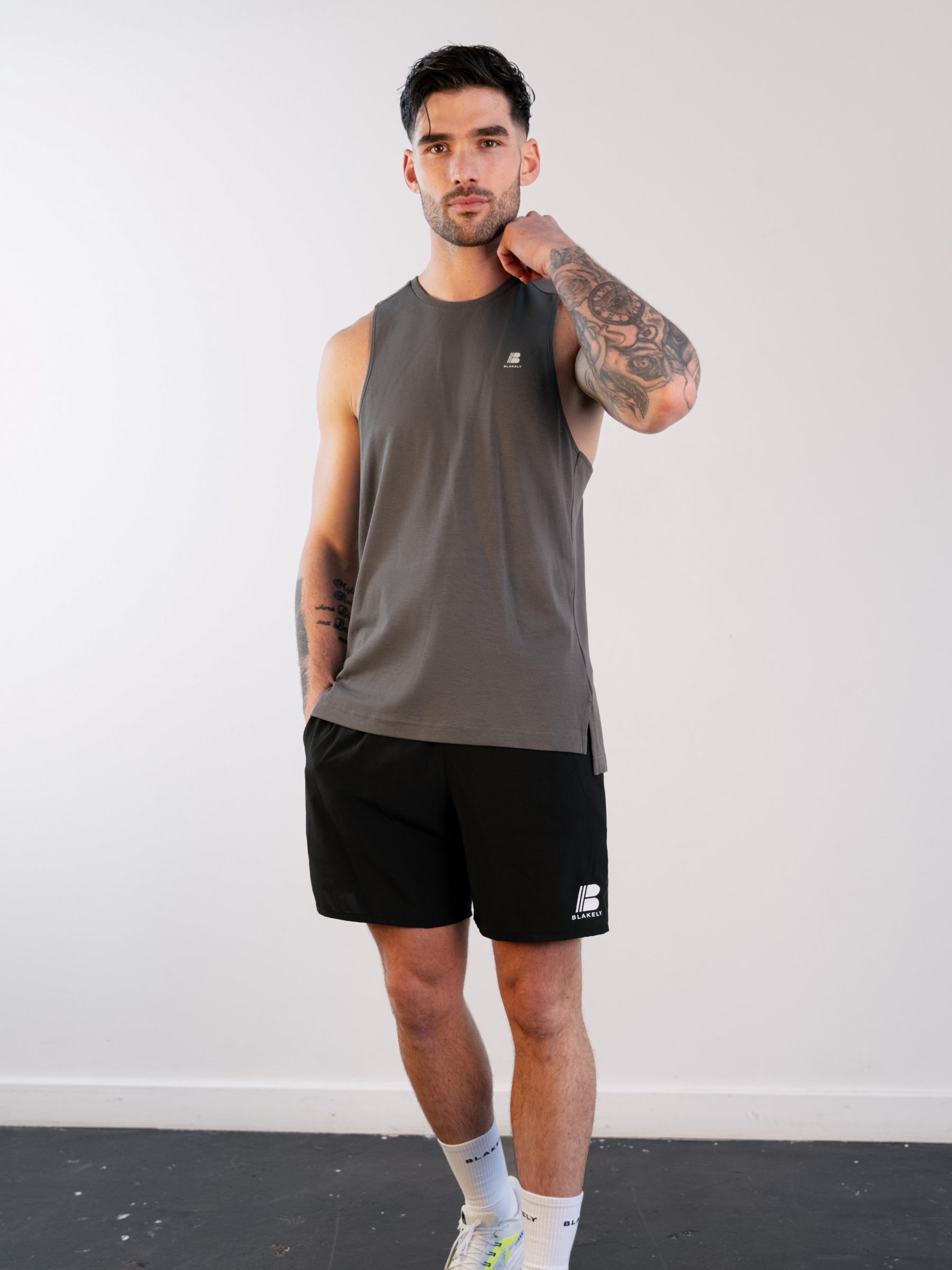 Apex Tech Shorts - Black