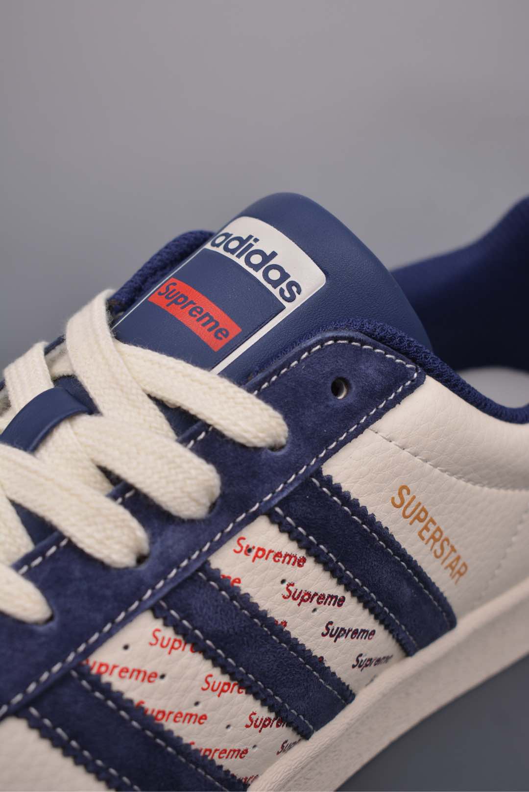 Supreme x Adidas Originals Superstar Off-White Blue  BZ2501