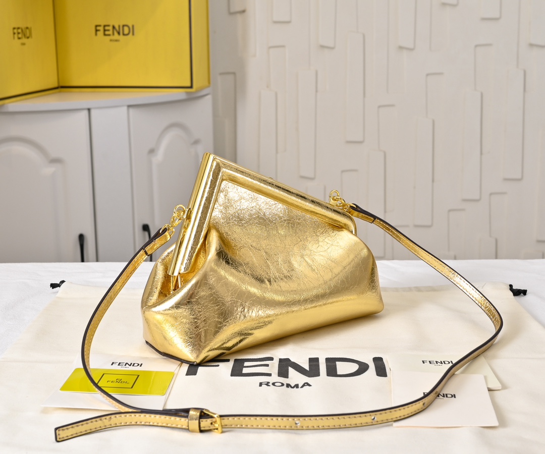 FENDI First Shoulder Bag 80016