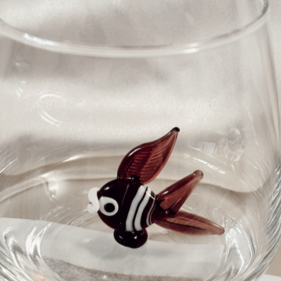 Glass cup with small colored fish pattern without handle gift glass