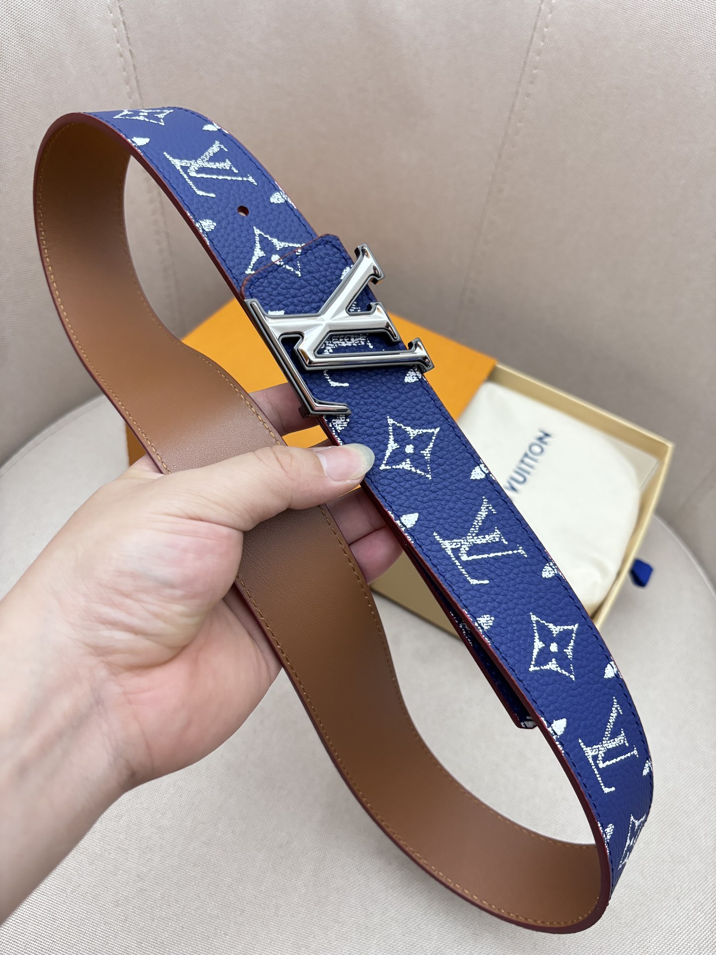 Louis Vuitton Lychee Print Double-Sided Men's Belt, 4CM Width