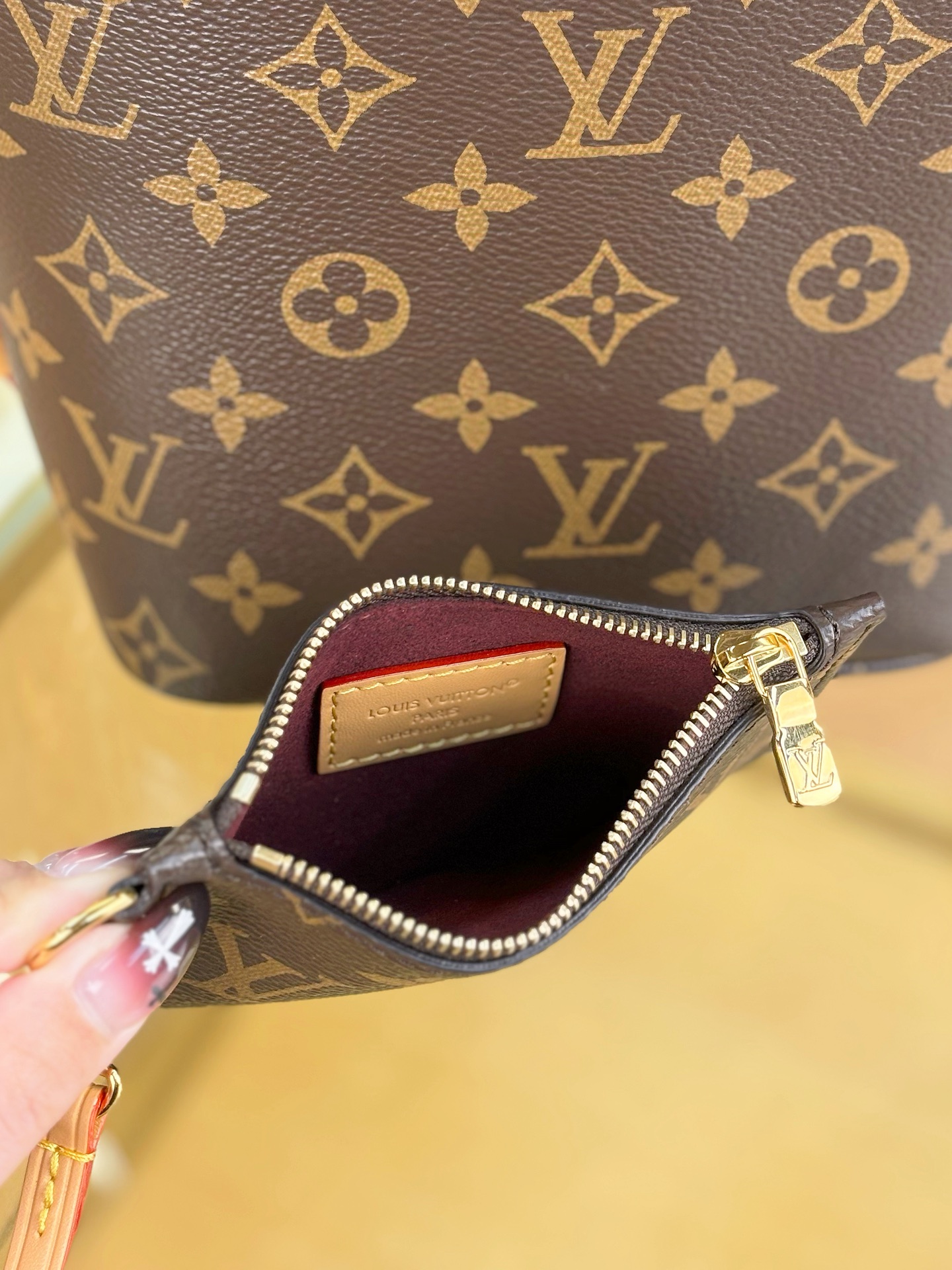 Louis Vuitton ALL IN BB Handbag M12925