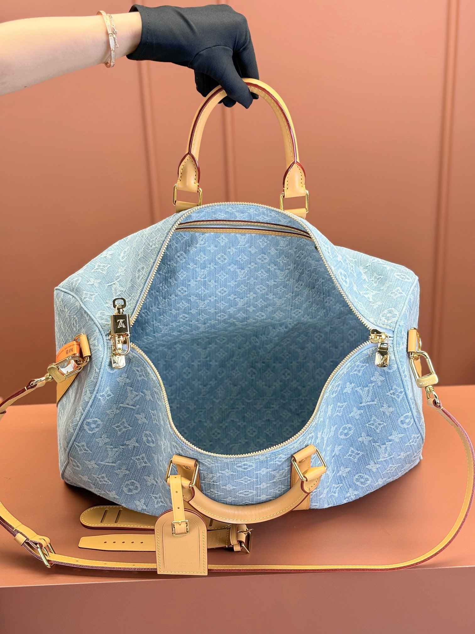Louis Vuitton KEEPALL BANDOULIÈRE 45 Travel Bag M25334