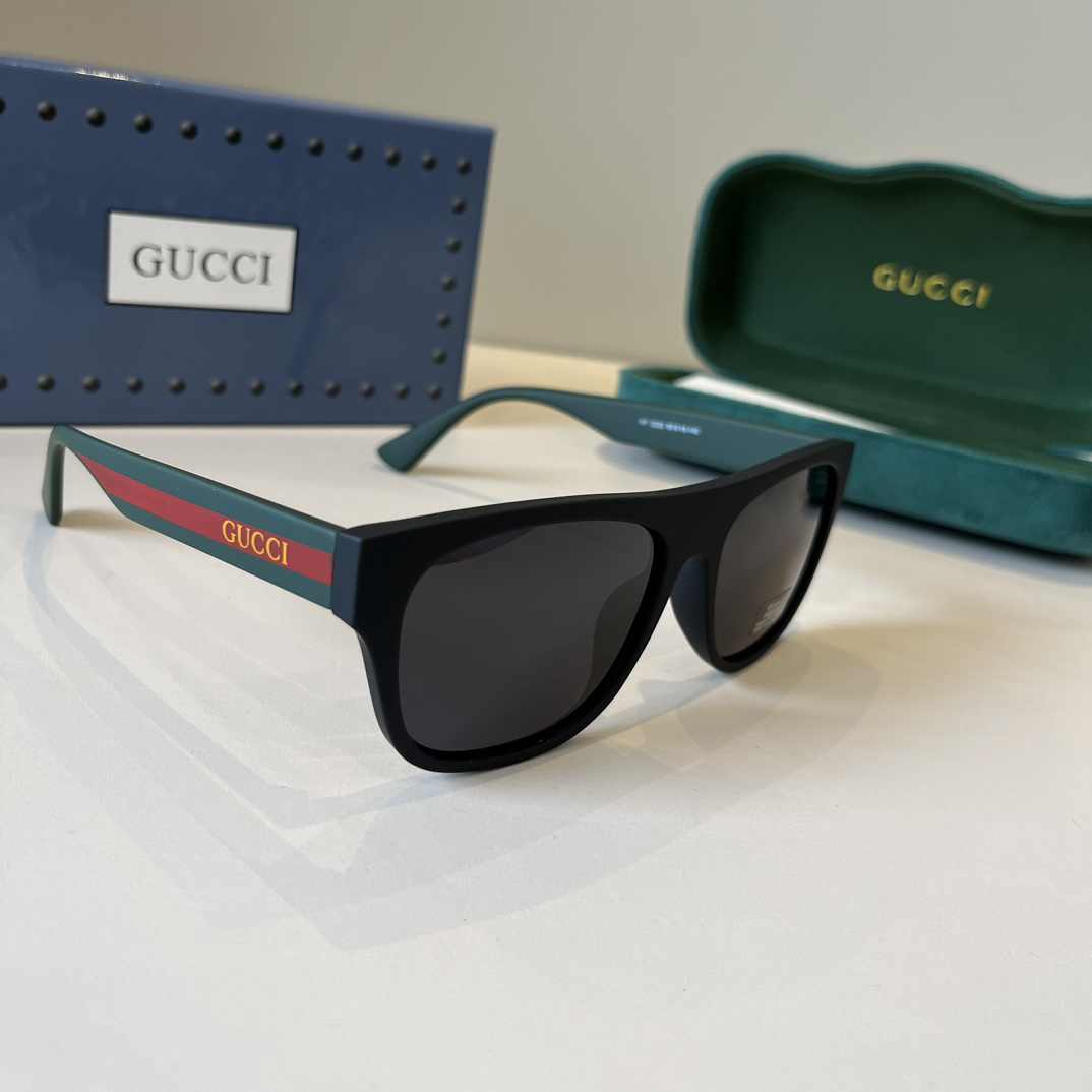 Gucci Round Frame Sunglasses