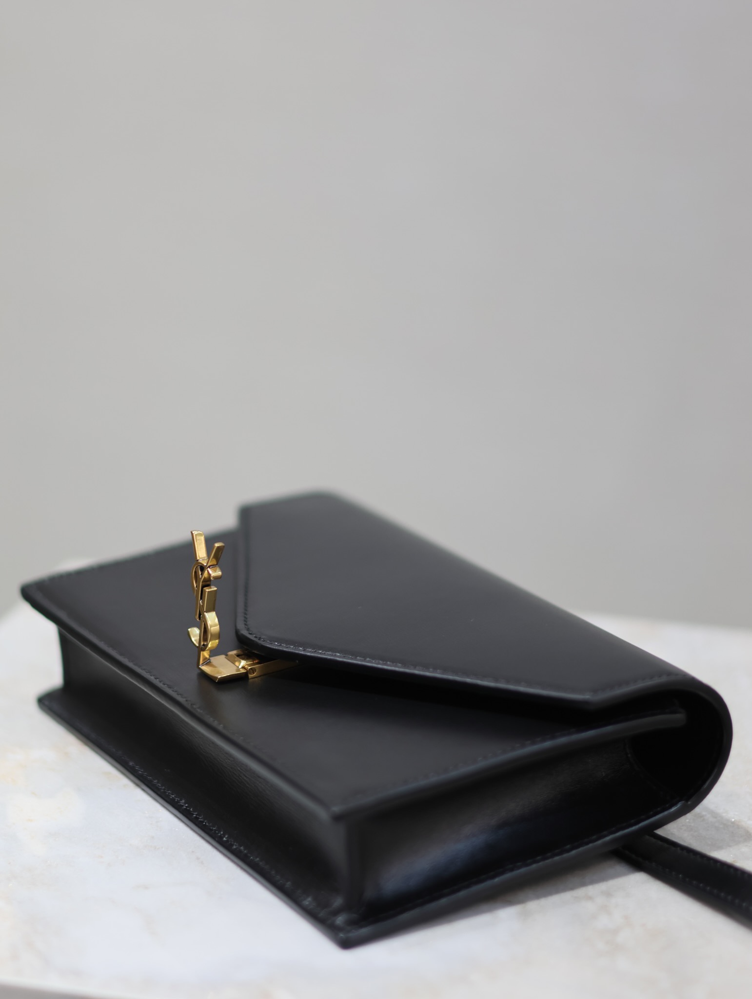 Yves Saint Laurent VOLTAIRE Crossbody Bag 785281
