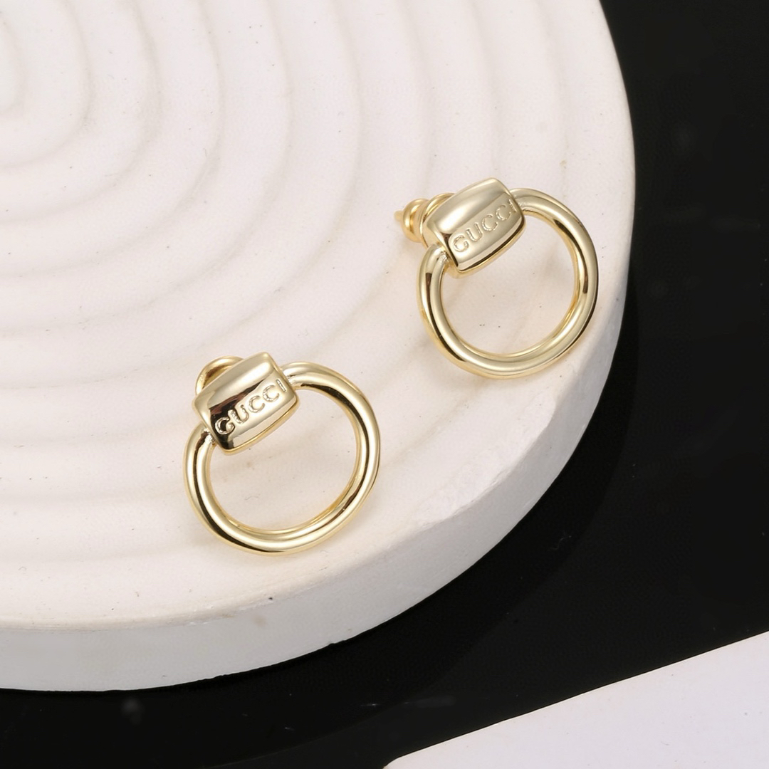GUCCi hoop earrings