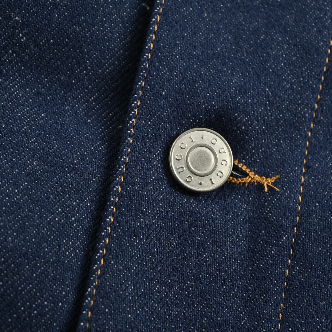 Gucci 24Fw embossed logo denim jacket