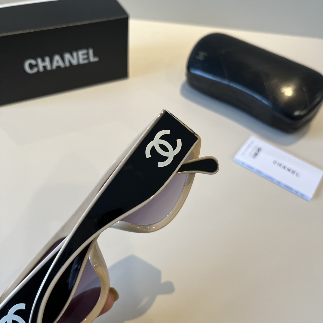Chanel round frame sunglasses