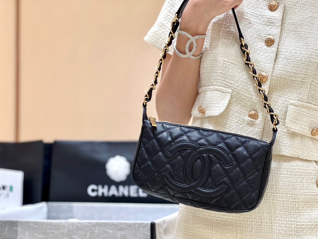 Chanel Vintage Second-Hand Underarm Bag 50920