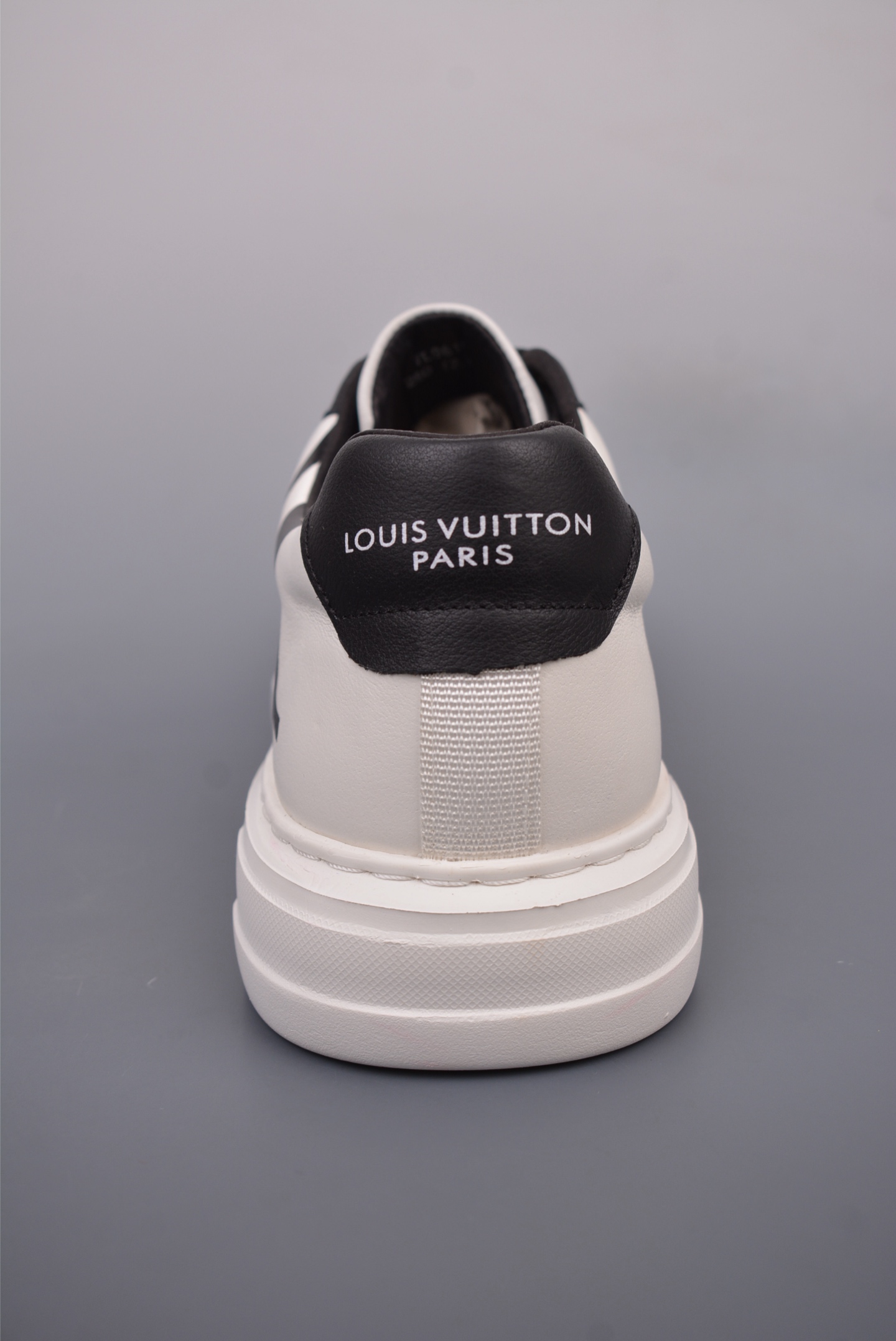 Louis Vuitton sneakers black and white 51BCOLORE