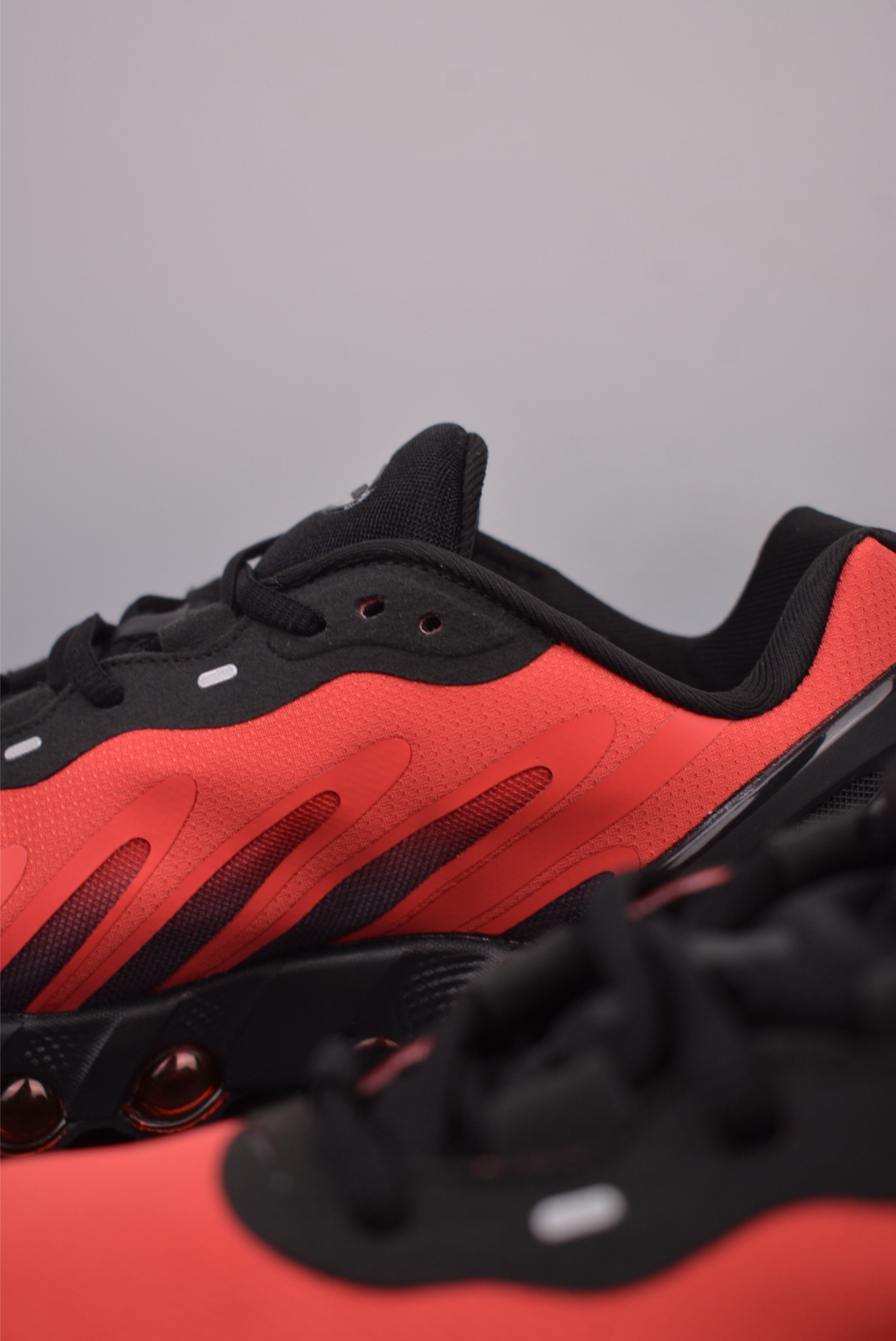 Nike Air Max DN8 Burgundy Black FQ7860-032