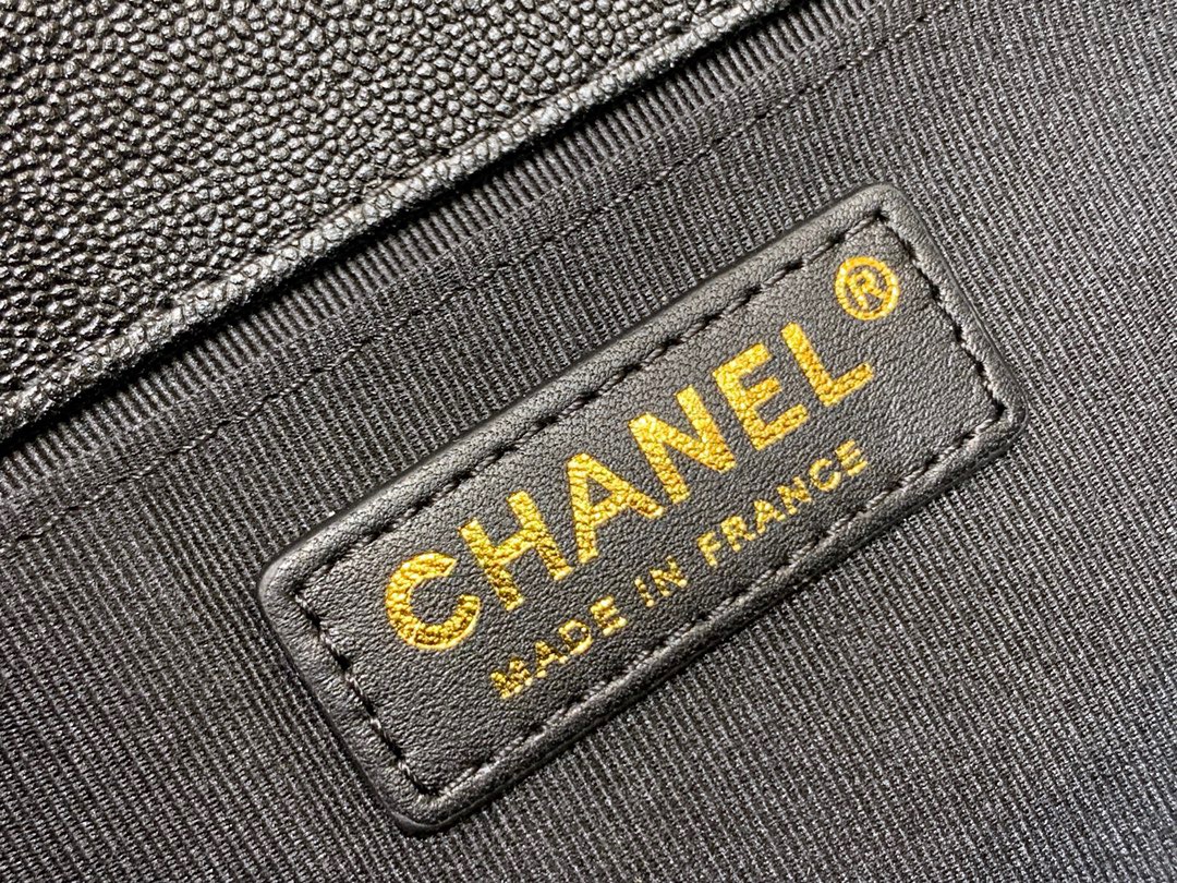 Chanel BOY Handbag A67086
