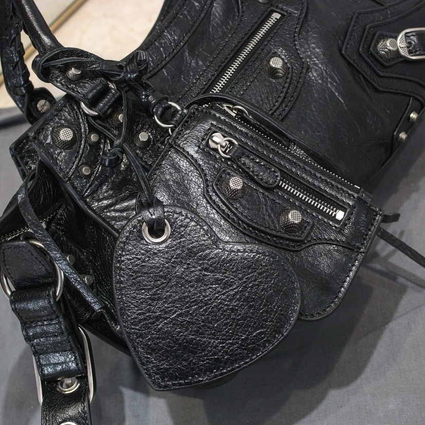 Balenciaga Neo cagole motorcycle bag