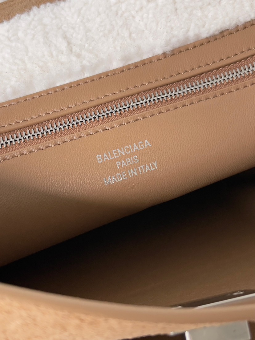 Balenciaga Rodeo Bag