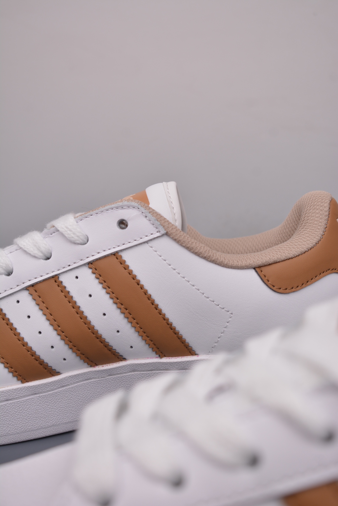 Adidas Originals Superstar XLG Leather White Dark Brown IE0762