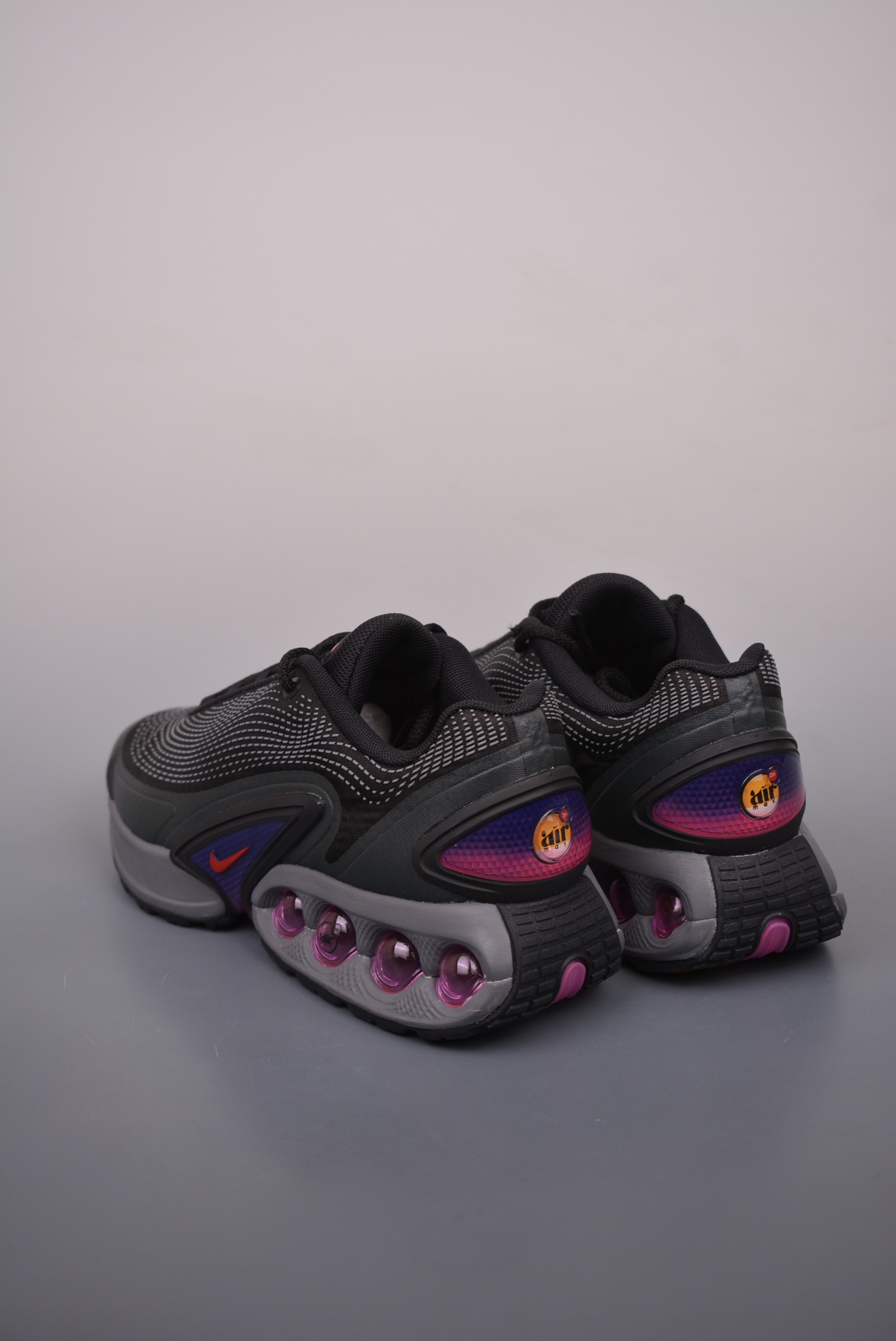 Nike Air Max DNAnthracite Light Crimson DV3337-008