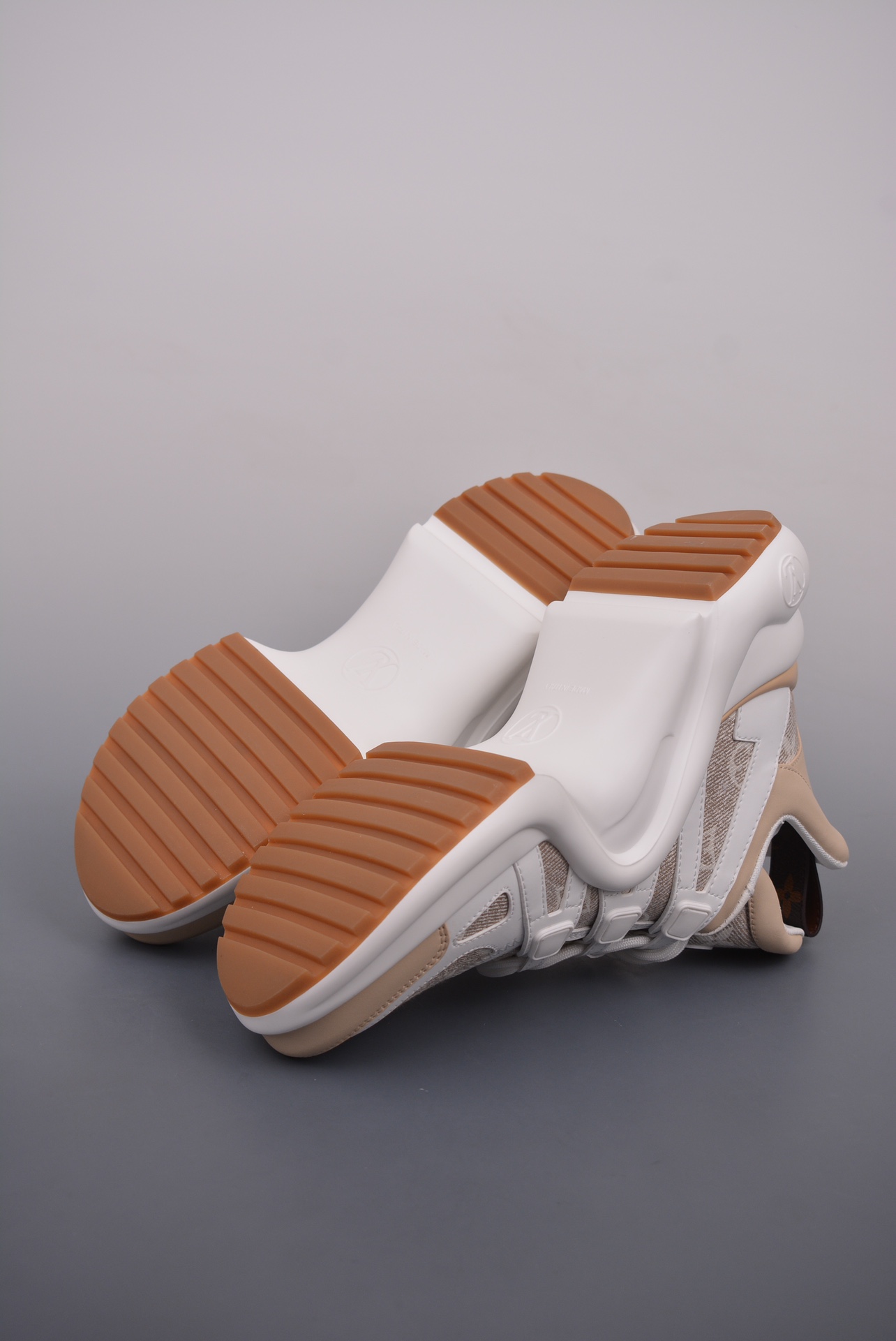 Louis Vuitton Archlight Sneakers Off-White Jacquard