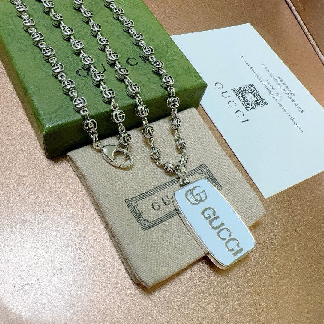 Gucci Anger Forest series GG white square necklace