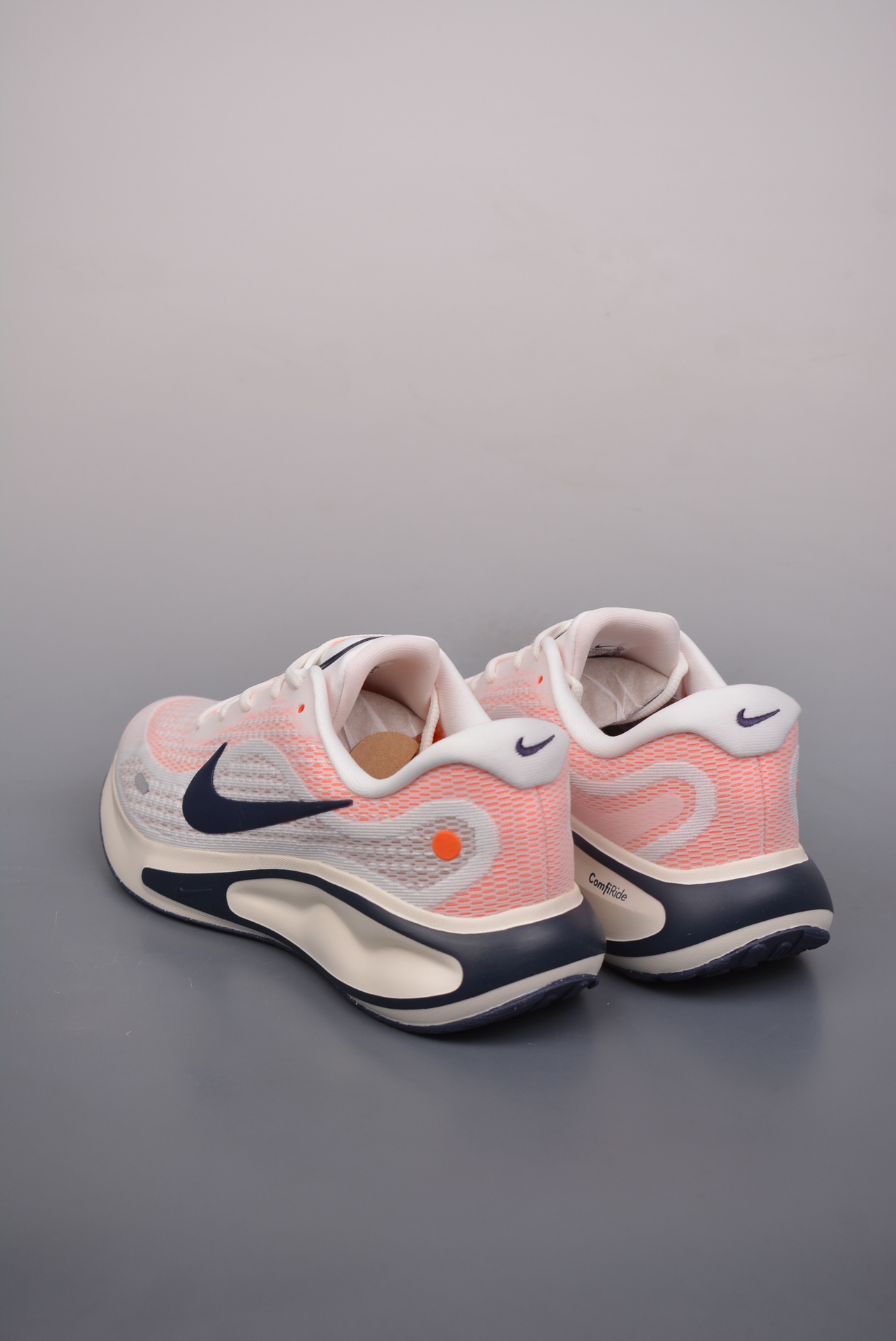 Nike Journey Run Sail Total Orange FN0228-100