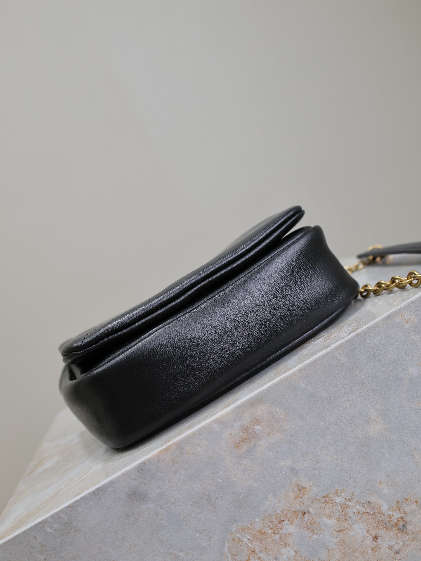 Yves Saint Laurent Jamie 4.3 mini chain bag 766756