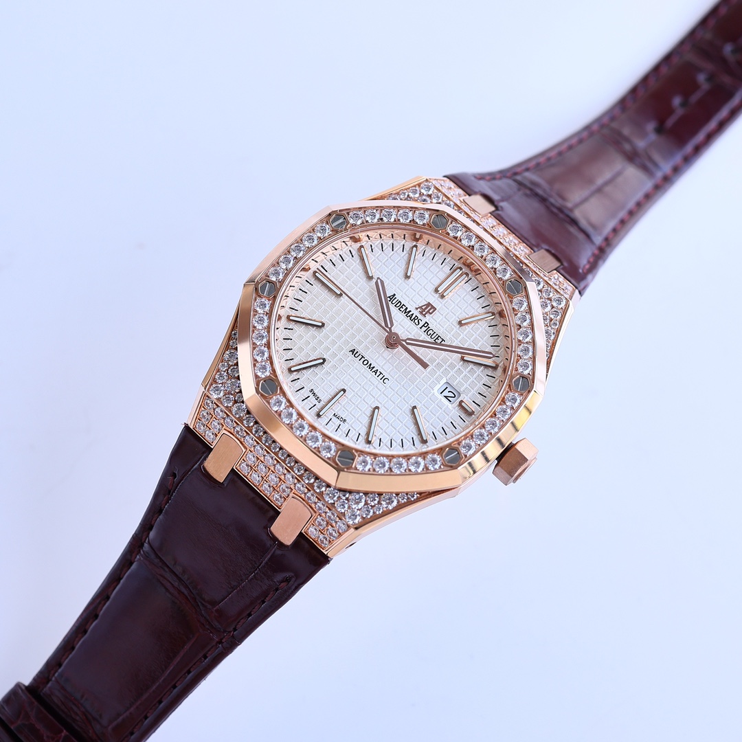 Audemars Piguet Royal Oak Series 15510OR.OO.D002CR.02