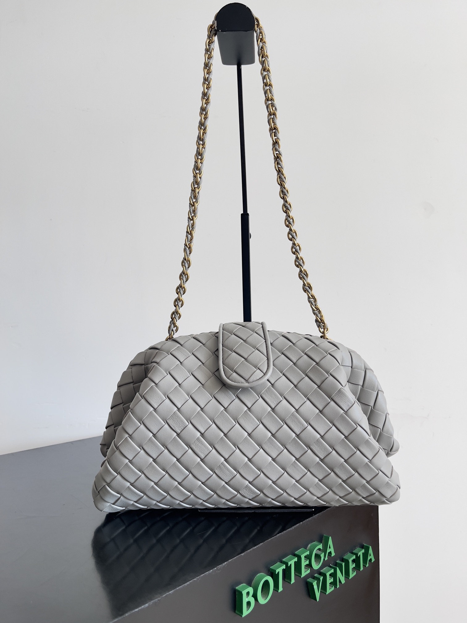 Bottega Veneta LAUREN CLUTCH chain clutch bag 785807