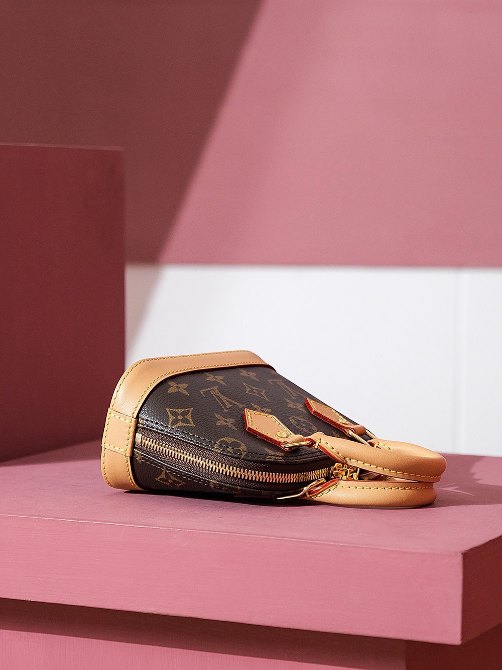 Louis Vuitton NANO ALMA MINI Shell Series M82717